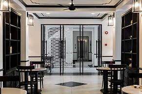 MORA Boutique Hotel