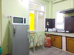 Sun Apartment & Guest House