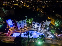 Mira Suites