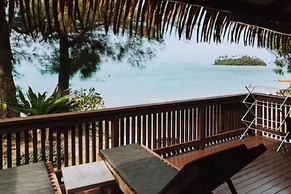 Muri Shores