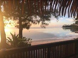 Muri Shores