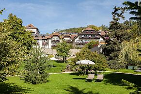 Bemelmans Post Hotel