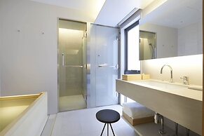 TSUKI Tokyo