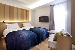 TSUKI Tokyo