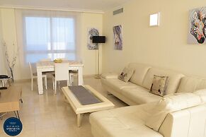 Spacious Sea View Apartment