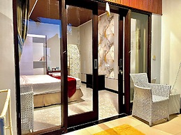 Valomia Beachfront