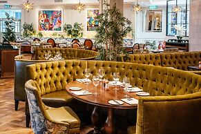 Castlecourt Hotel