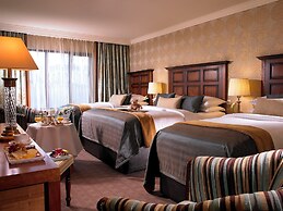 Castlecourt Hotel