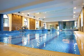 Castlecourt Hotel