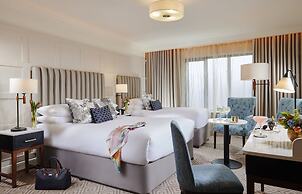 Castlecourt Hotel