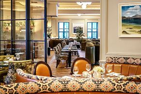 Castlecourt Hotel