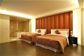 Tranquil Sea Hotel