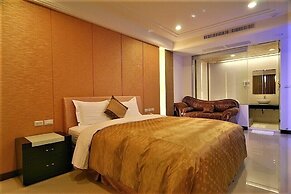 Tranquil Sea Hotel