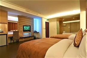 Tranquil Sea Hotel