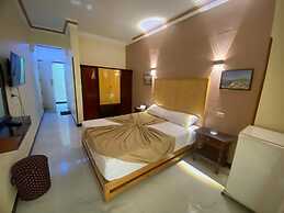 Shady Hotel