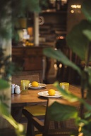 Anjeliq Downtown Boutique Hotel