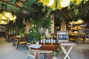 Anjeliq Downtown Boutique Hotel
