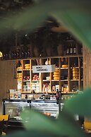 Anjeliq Downtown Boutique Hotel
