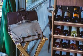 Anjeliq Downtown Boutique Hotel