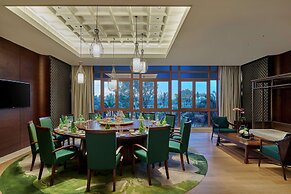 DoubleTree by Hilton Shanwei