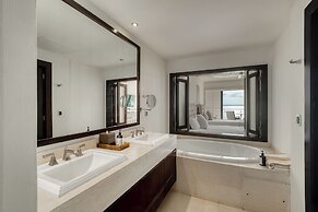 Puerta Cortés Residences by Lumina