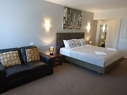 Castle Motel