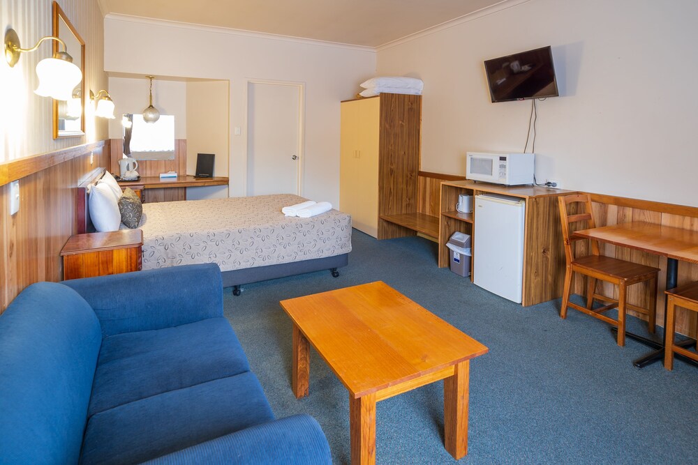 Castle Motel