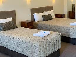 Castle Motel