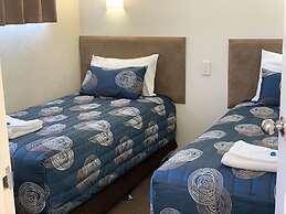 Castle Motel