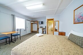 Castle Motel