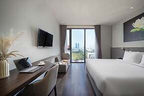 Everland Hotel