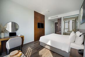 Everland Hotel