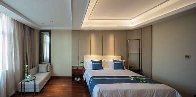 Changshu Skyline Cloud Hotel