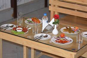 Arna Hotel