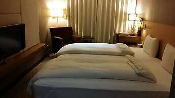 Rhineinn Hotel