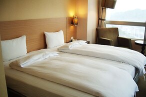 Rhineinn Hotel