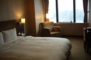 Rhineinn Hotel