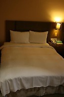 Rhineinn Hotel