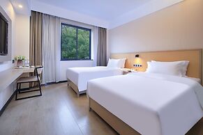 Wing Hotel Guilin- Pedestrian Street
