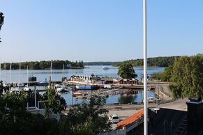 Vaxholm Harbour Bed and Experiences