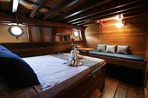 Tanaka Liveaboard Raja Ampat