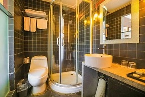 Chateau Monette Hotel & Resort