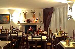 Hotel Bucaneve