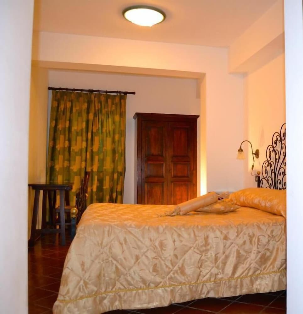 Hotel Bucaneve