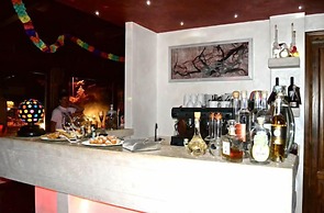 Hotel Bucaneve