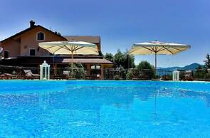 Hotel Bucaneve