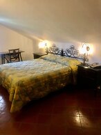Hotel Bucaneve