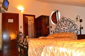 Hotel Bucaneve