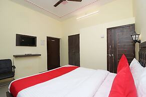 OYO 17171 Sandhya Guest House