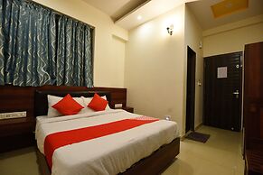 OYO 3311 Hotel Apple 9